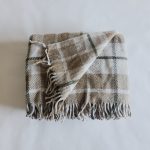 web-100-pamucno-kebe-grids-cream