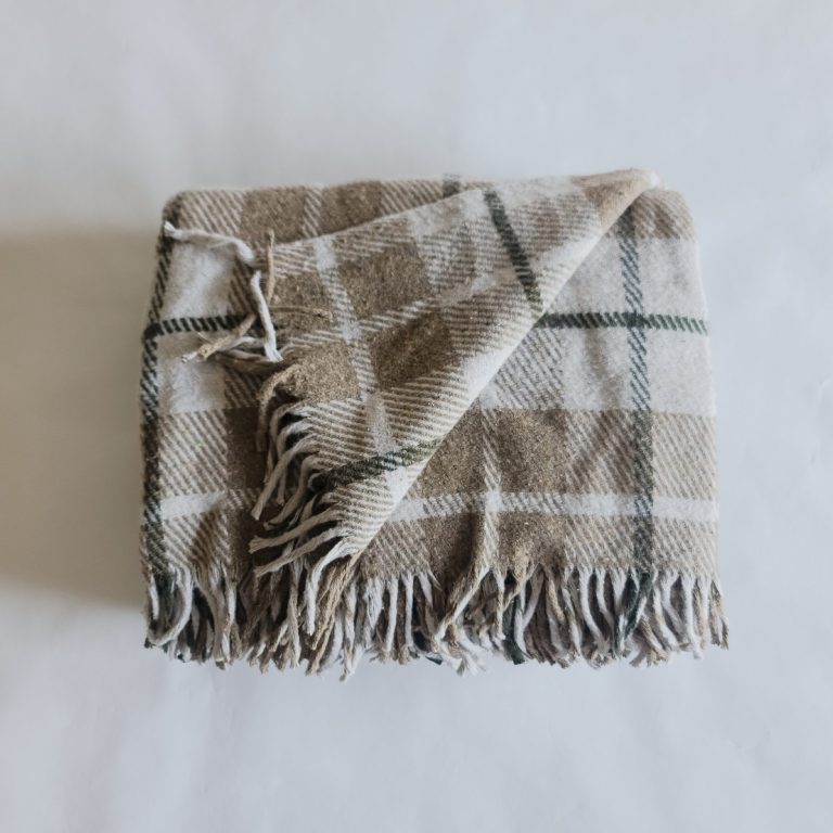 web-100-pamucno-kebe-grids-cream