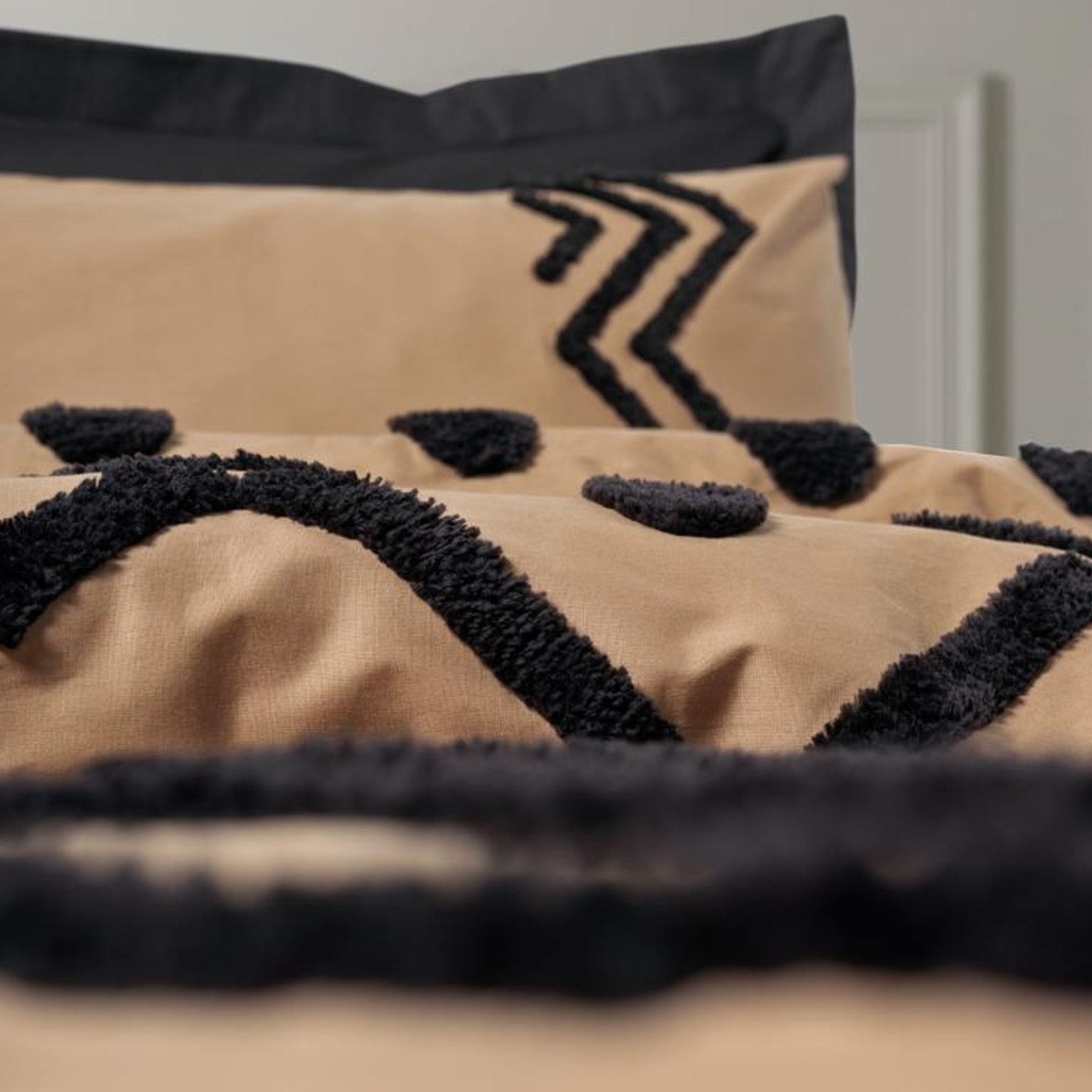 cottonbox-galena-puff-pamucna-ranforce-postelnina-Elio-Copper-Black3