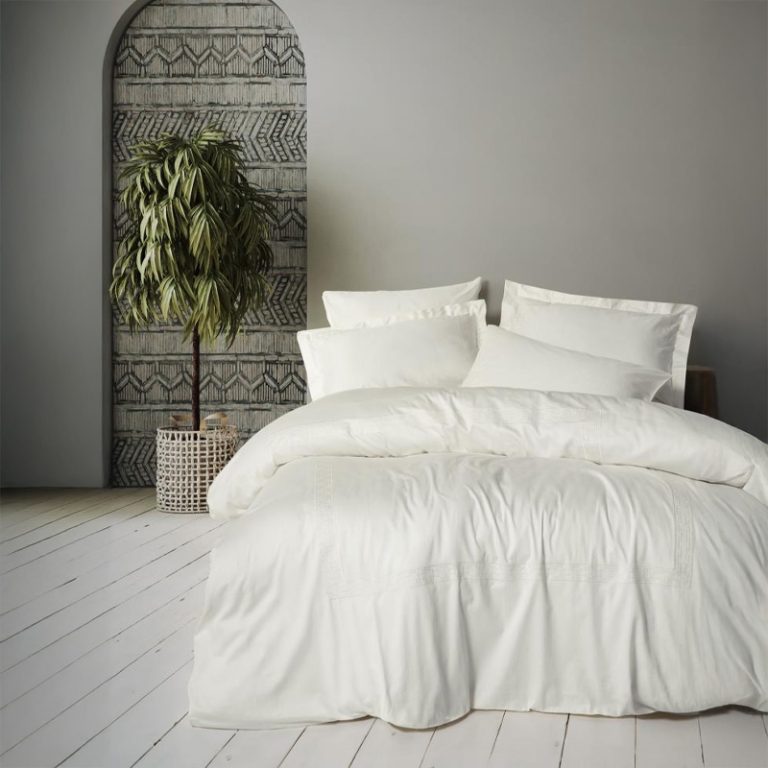 cottonbox-galena-100-pamucna-saten-postelnina-brode-Luxe-Ecru2