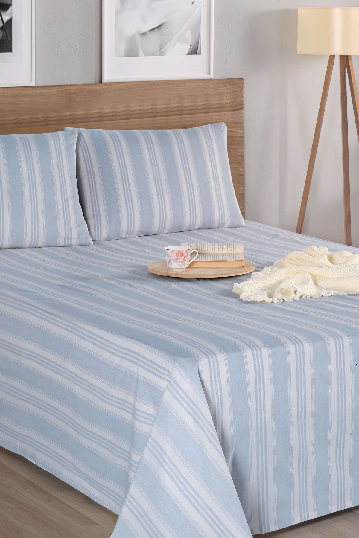 143EPJ056820-201.jpg Soft Line - Grey – Сет од единечен чаршав со наплака за перница - Image 1