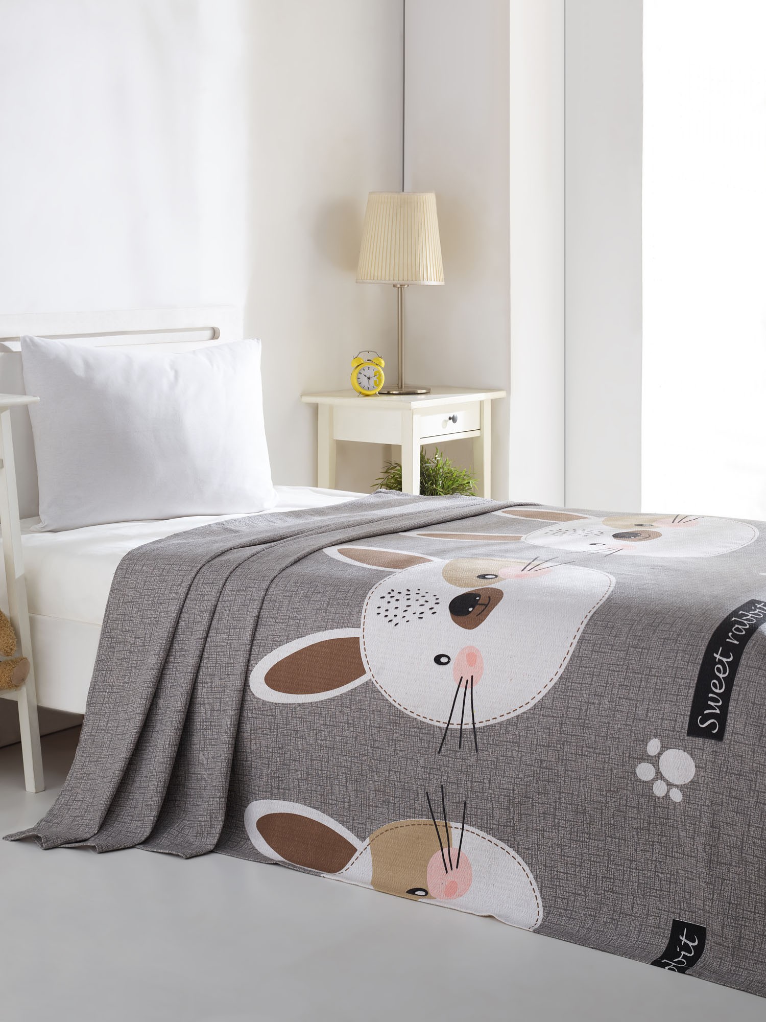 143EPJ596020-201.jpg Tavşancık – Пике прекривач - Image 1