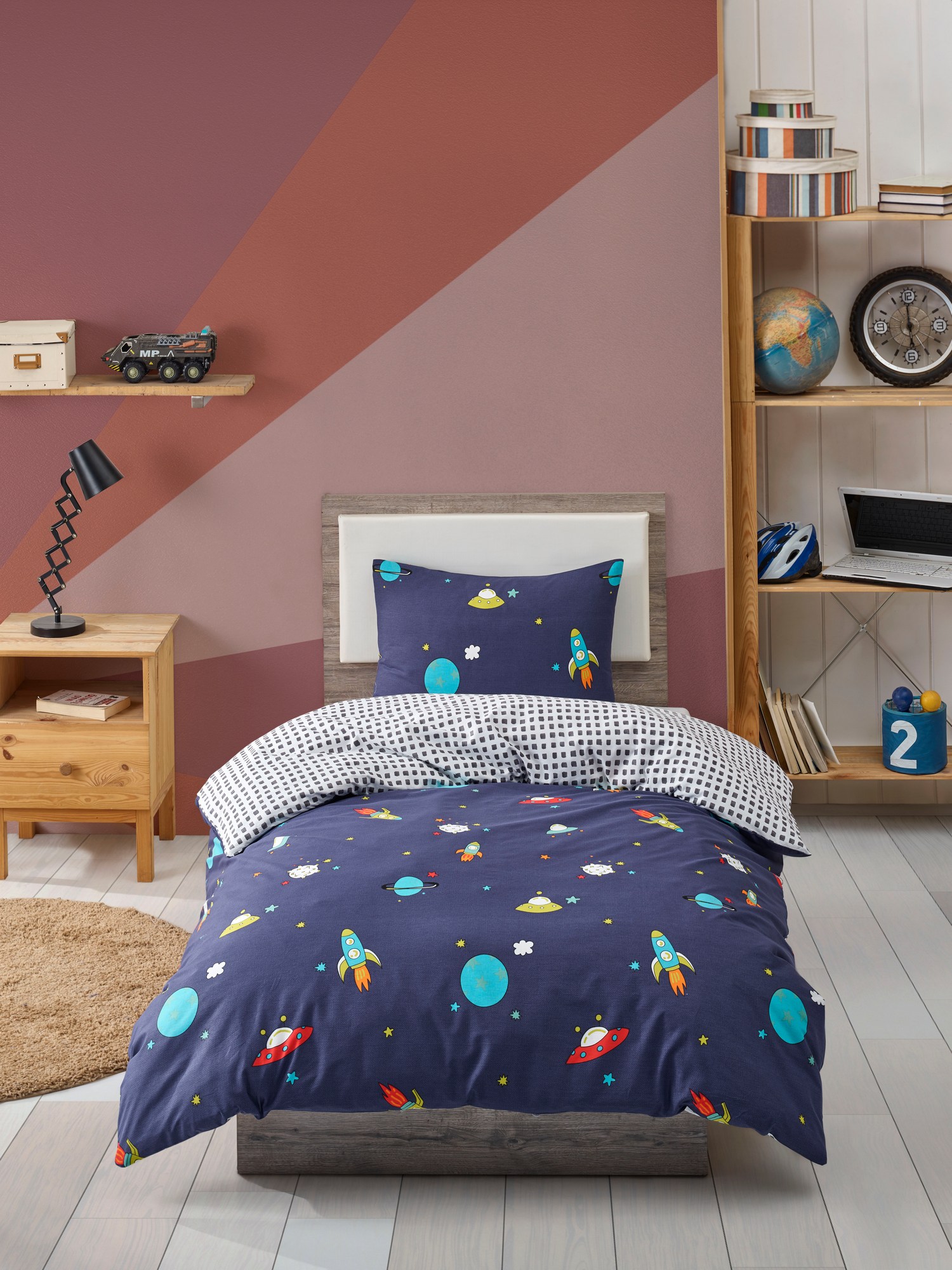 143EPJ875220-201.jpg Uzay - Dark Blue – Сет јорганска навлака и навлака за перница 140*200 - Image 1