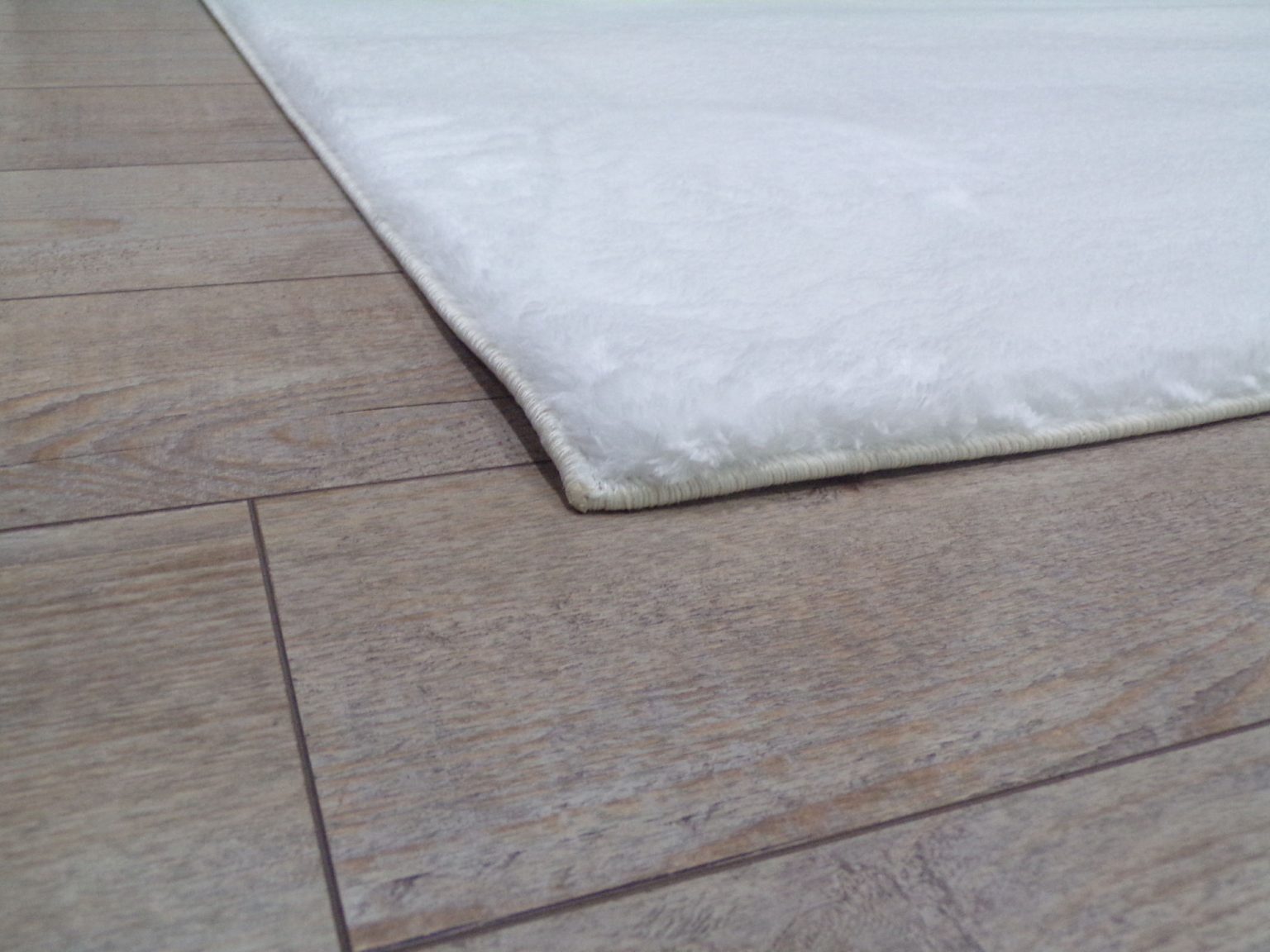 Soft Plush - White – Тепих (150 x 230) - Image 2