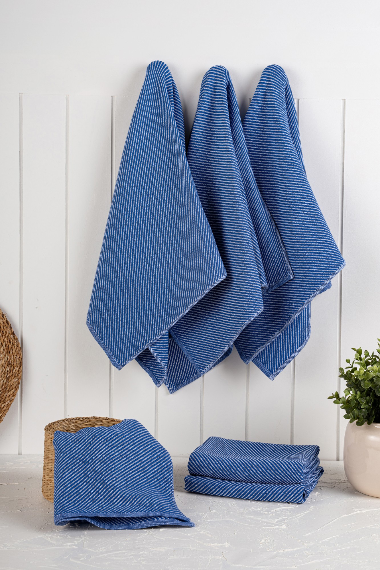 224PSH112320-201.jpg Eloise - Night Blue – Комплет кујнски крпи (6 парчиња) - Image 1