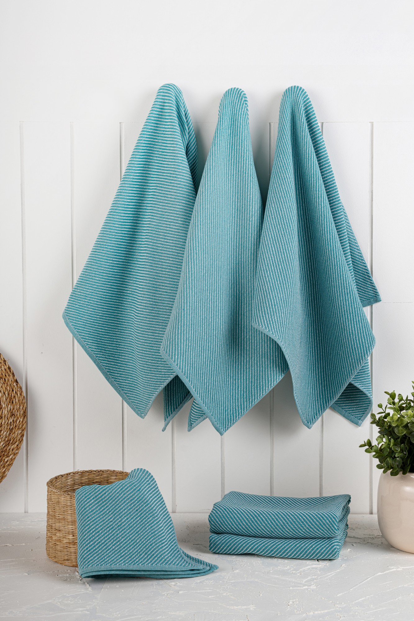 224PSH113020-201.jpg Eloise - Petrol – Комплет кујнски крпи (6 парчиња) - Image 1