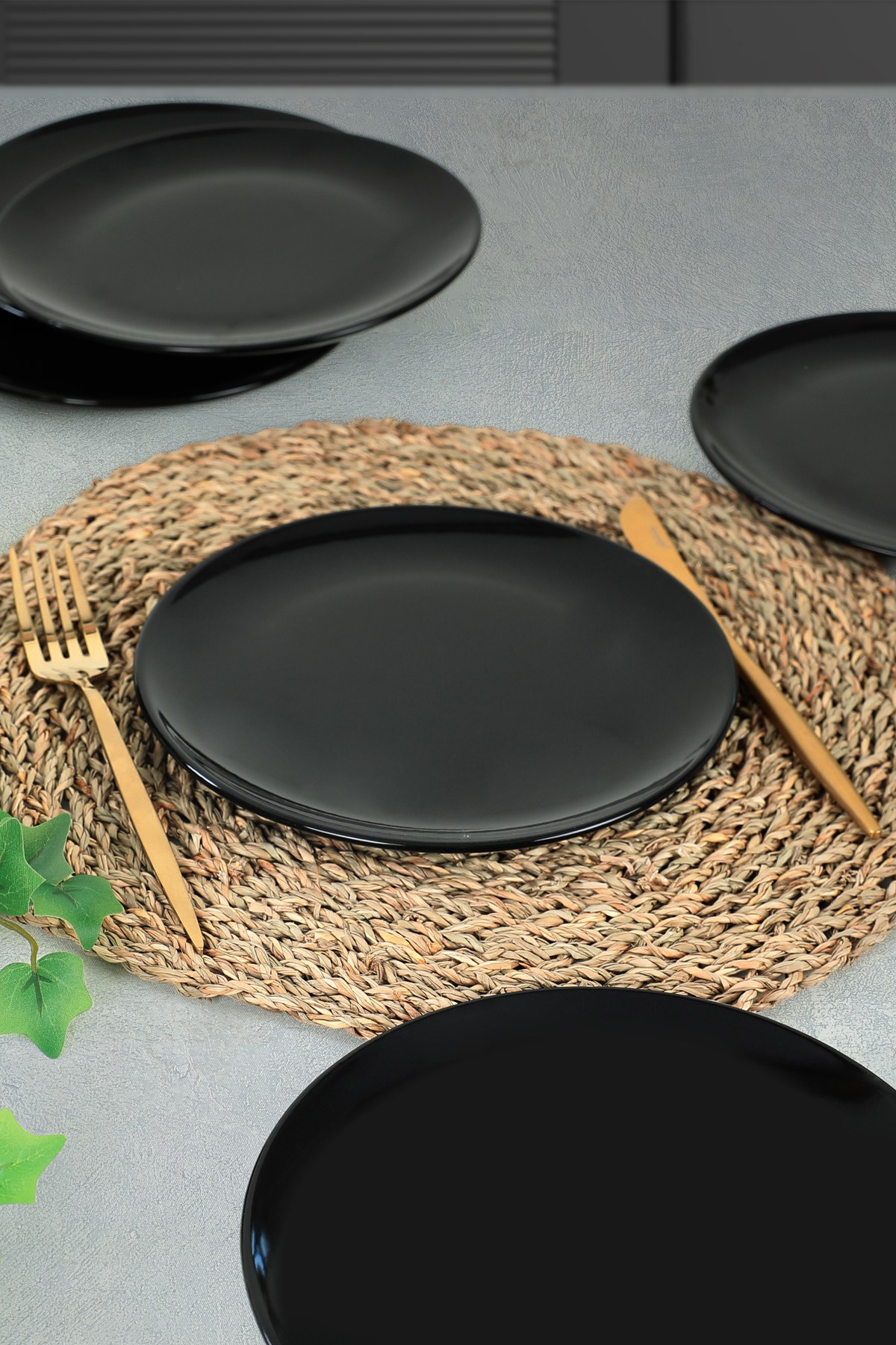 275KRM182020-201.jpg ST025006F650A000000MASD400 – Комплет керамички чинии за десерт (6 парчиња) - Image 1