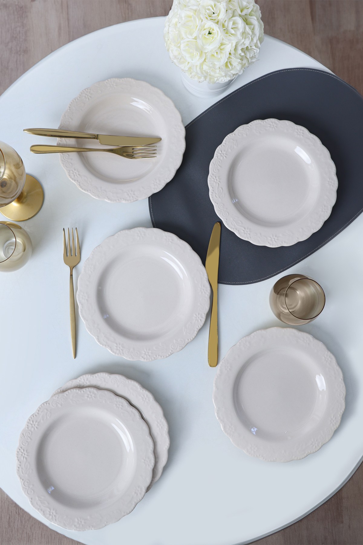 275KRM239020-201.jpg X00017611 – Комплет чинии за десерт (6 парчиња) - Image 1