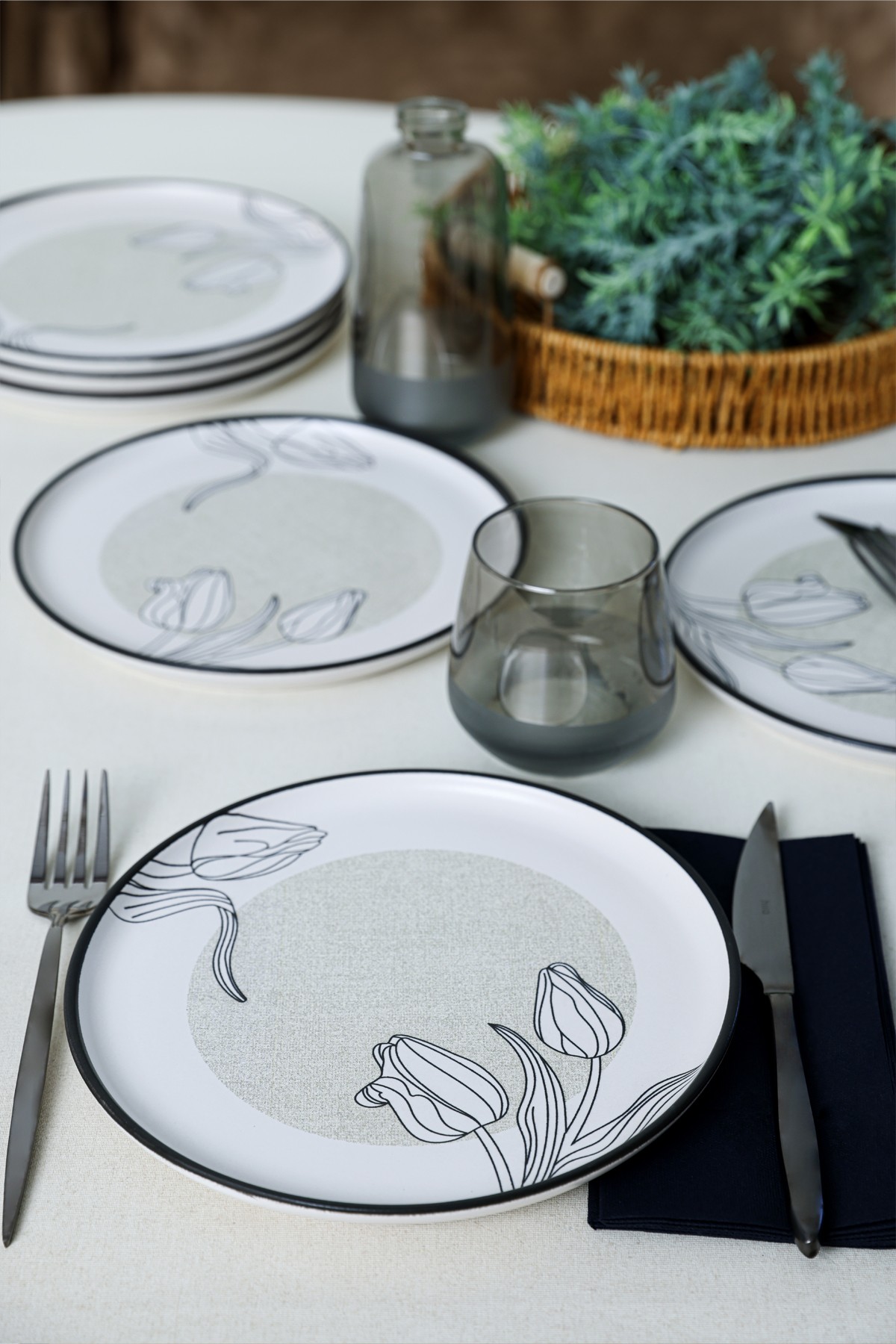 275KRM250020-201.jpg X00017406 – Комплет чинии за десерт (6 парчиња) - Image 1