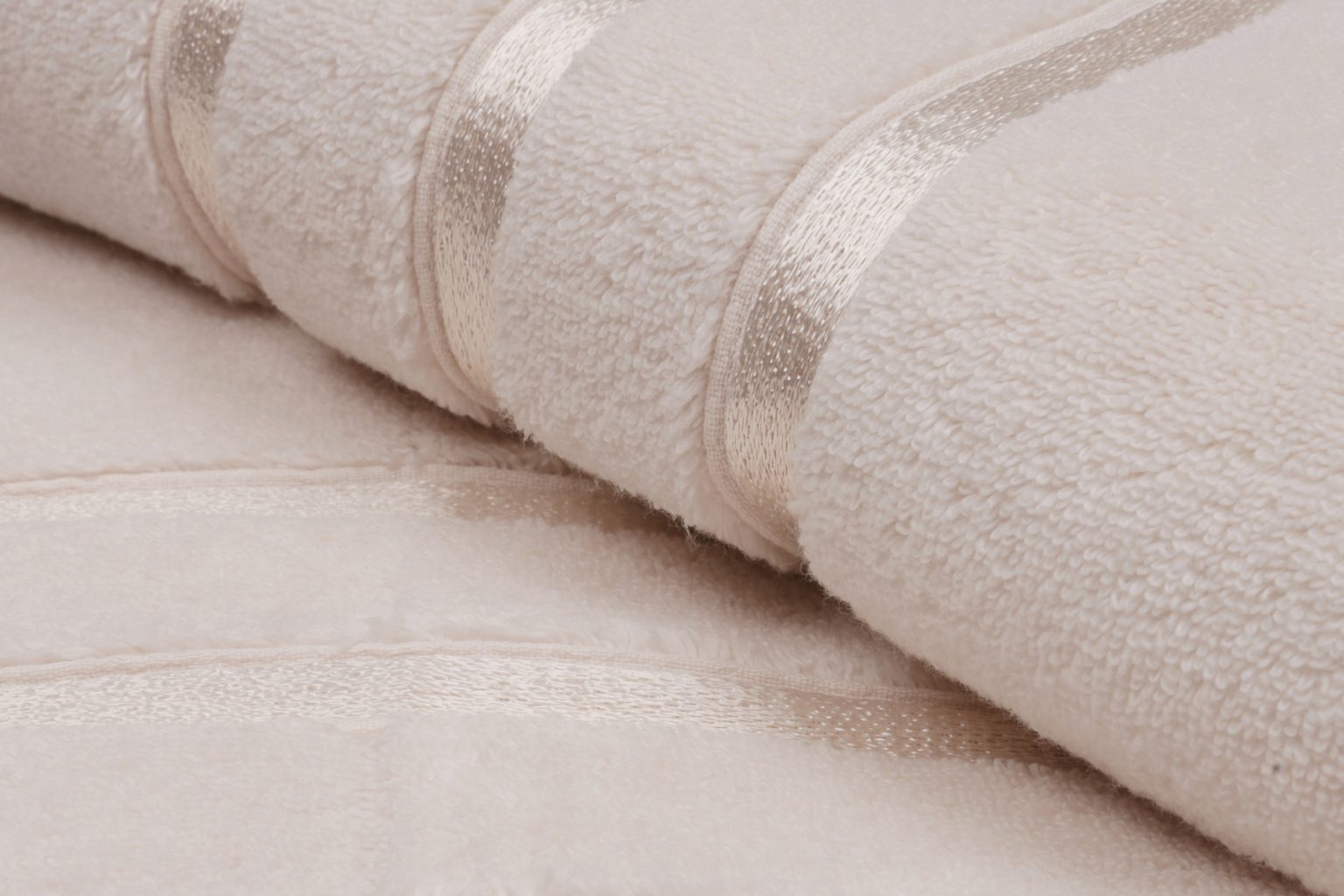 Dolce - Light Yellow – Комплет крпи за капење (2 парчиња) - Image 4