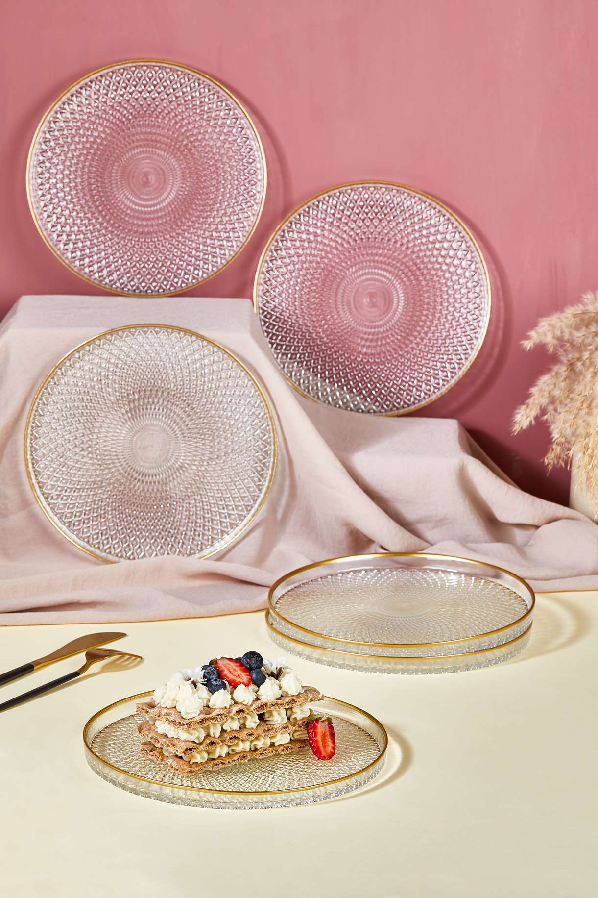 337GLZ110720-201.jpg Mina – Комплет чинии за десерт (6 парчиња) - Image 1