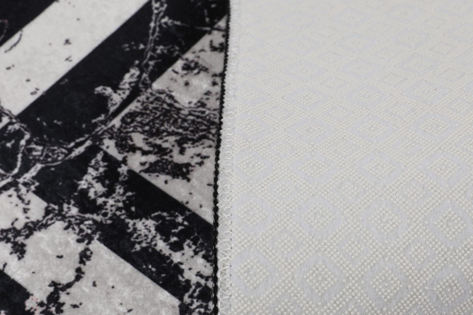 Marmor - Black – Патосници за бања (2 парчиња) - Image 6