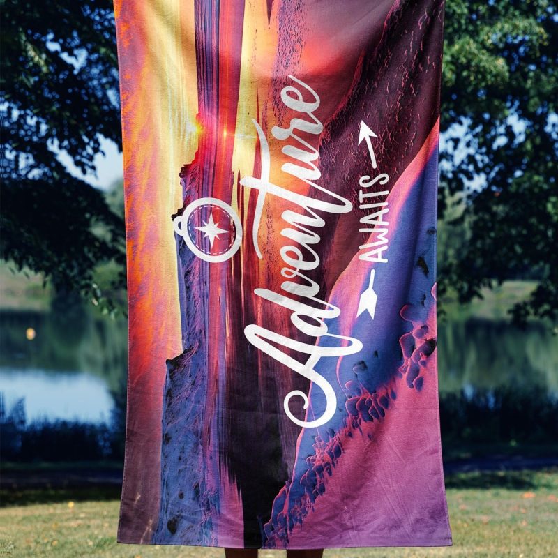 Adventures Awaits 70 – Пешкир за плажа