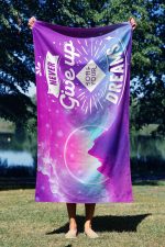 Never Give Up 70 – Пешкир за плажа