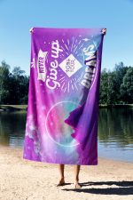 Never Give Up 70 – Пешкир за плажа - Image 2