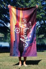 Adventures Awaits 90 – Пешкир за плажа