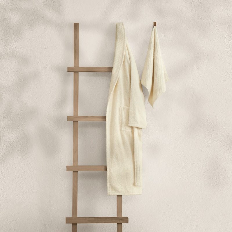 1053A-033-1 – Комплет бањарки (2 парчиња)