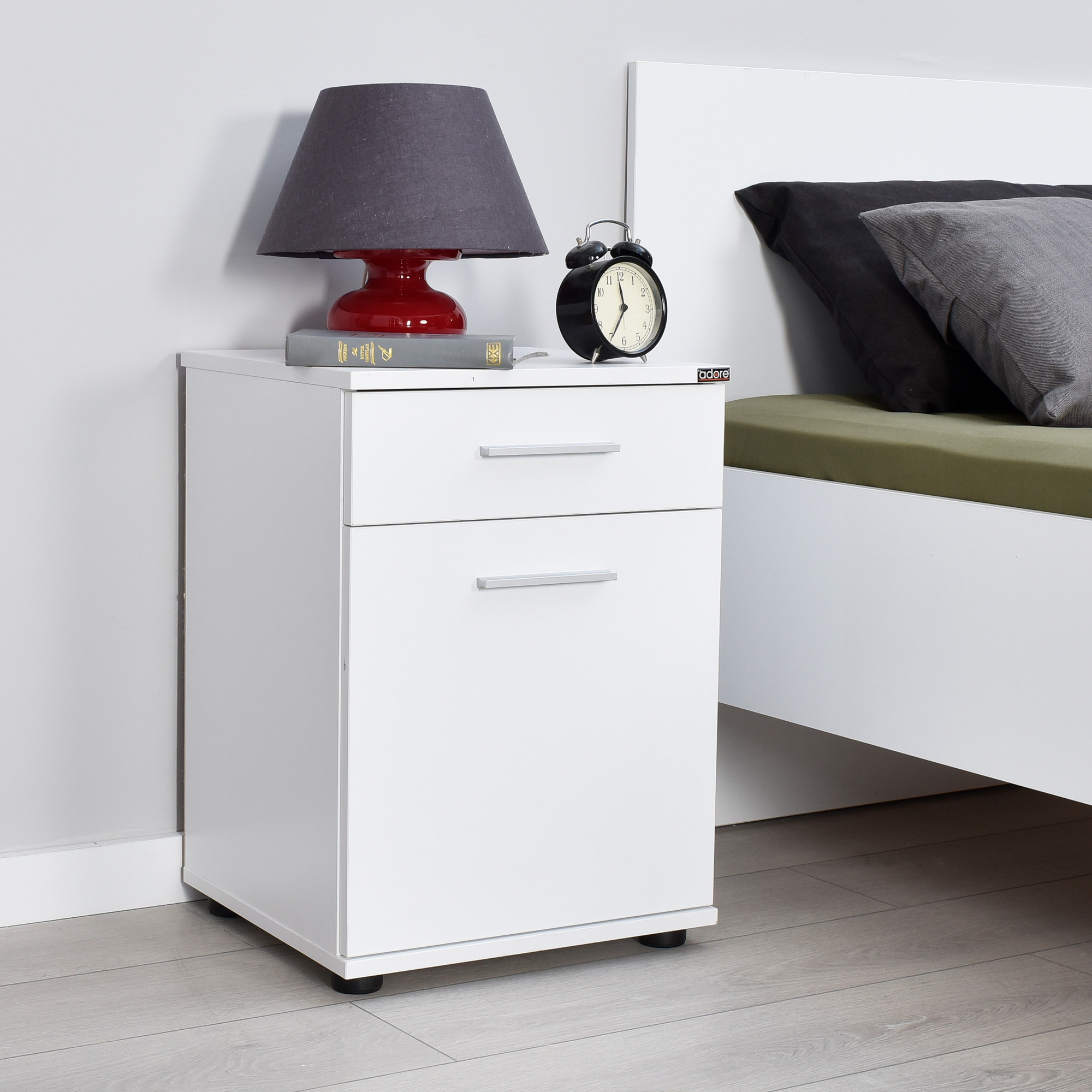 479ADR111720-201.jpg Kmd-511-Bb-1 – Ноќна масичка - Image 1