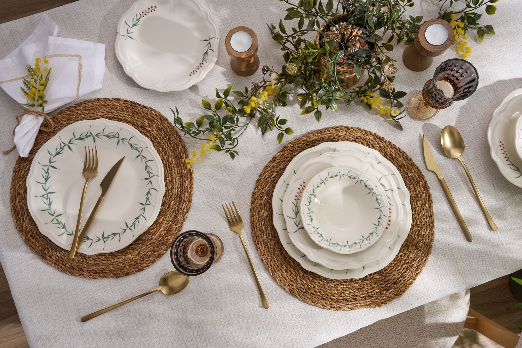 520ZNO110520-201.jpg Windsor Garden – Сет за вечера (24 парчиња) - Image 1