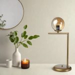 8818-3M – Светилка за маса