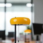 8896-2 – Светилка за маса