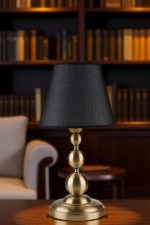 8908-3 – Светилка за маса