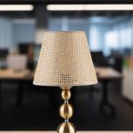 8908-4 – Светилка за маса