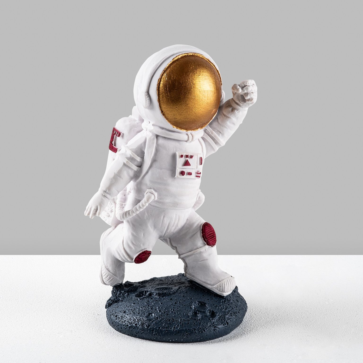 Yak-047 – Декоративен објект - Image 6