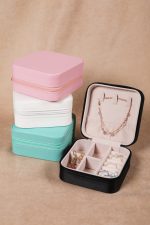 White – PU кожна кутија за накит - Image 8