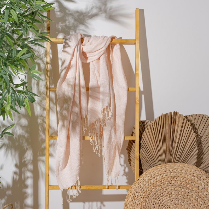 P24 – Фута (пешкир за плажа)