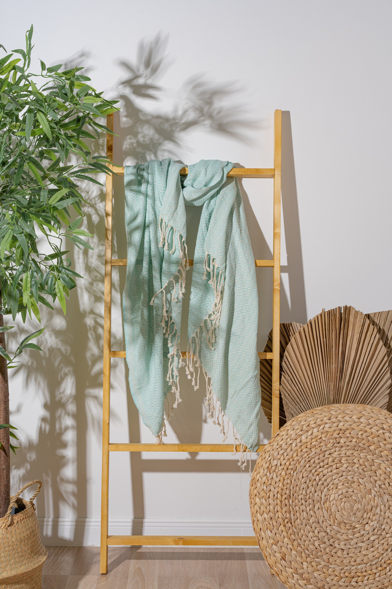 673MNS112520-201.jpg P25 – Фута (пешкир за плажа) - Image 1