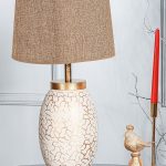 YL026 – Светилка за маса