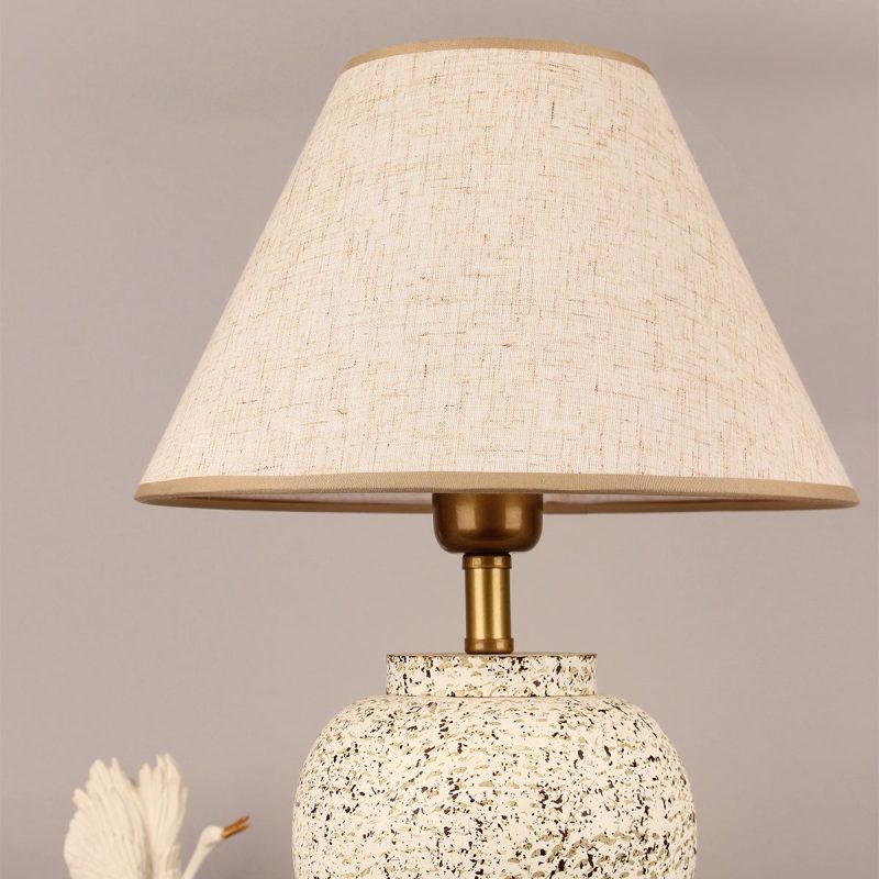 BK112 – Светилка за маса