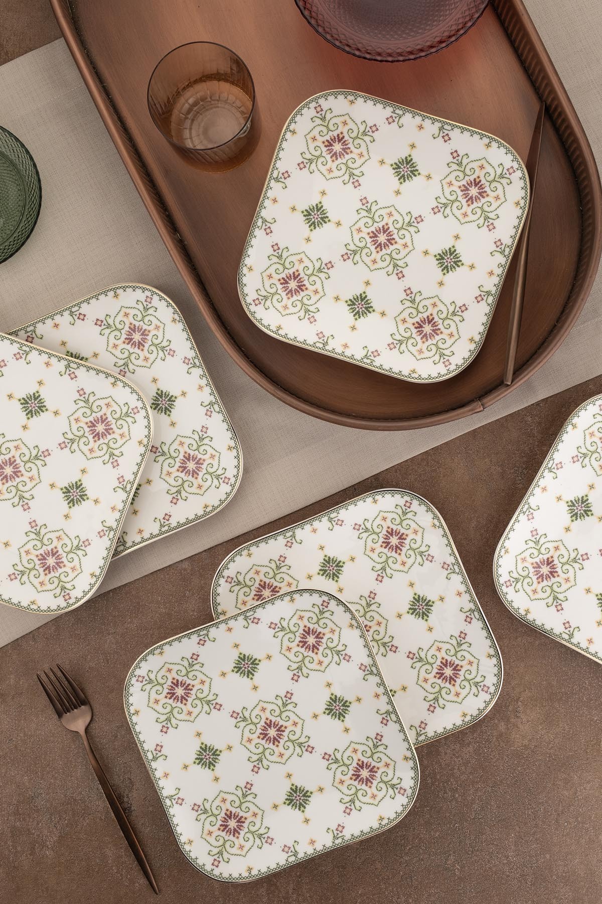 710KTP366520-201.jpg BNMNS20DUS612679 – Сет за сервирање торта (6 парчиња) - Image 1