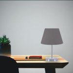 AYD - 2011 – Светилка за маса