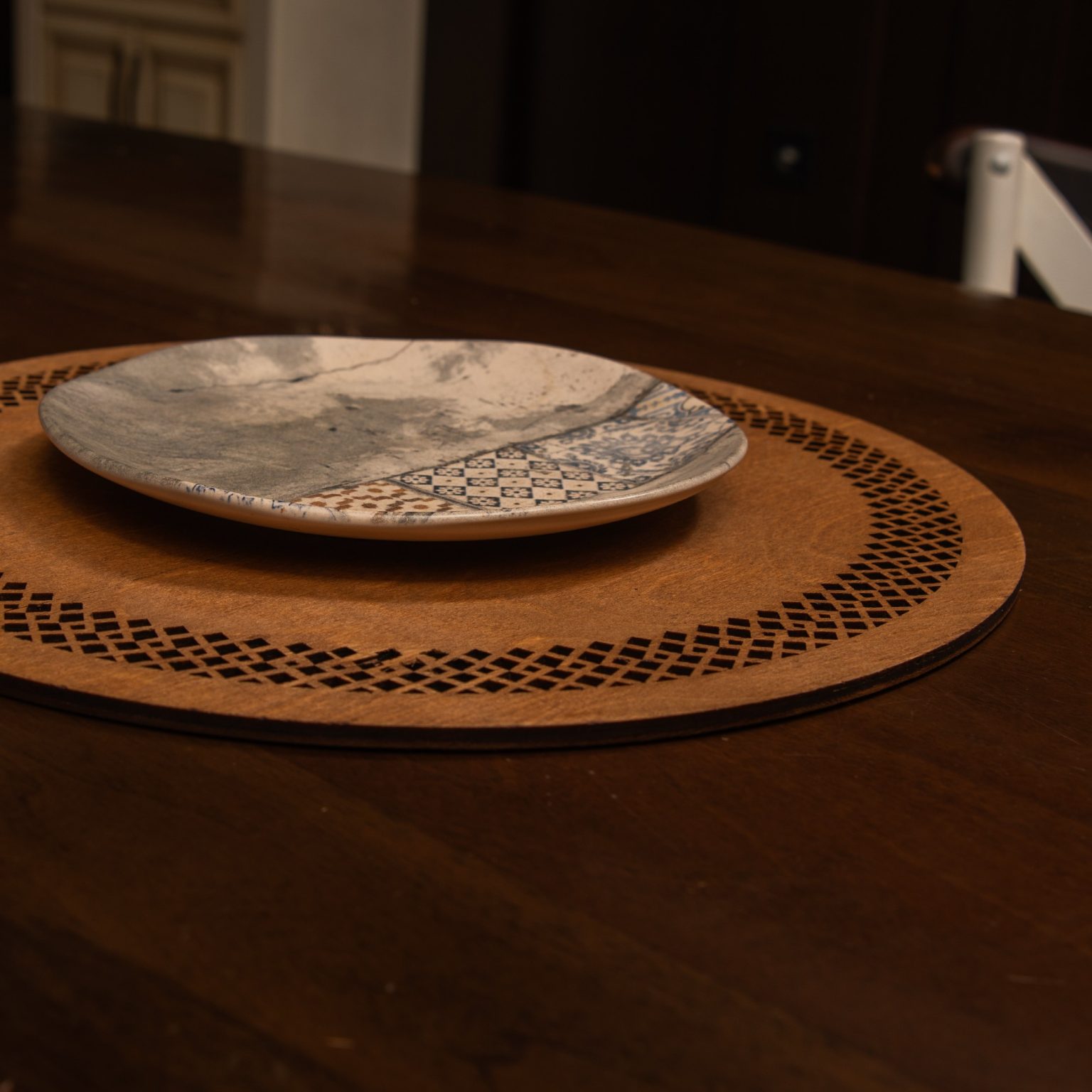 Seljuk - Walnut – Дрвен сет на подлога за маса (4 парчиња) - Image 5