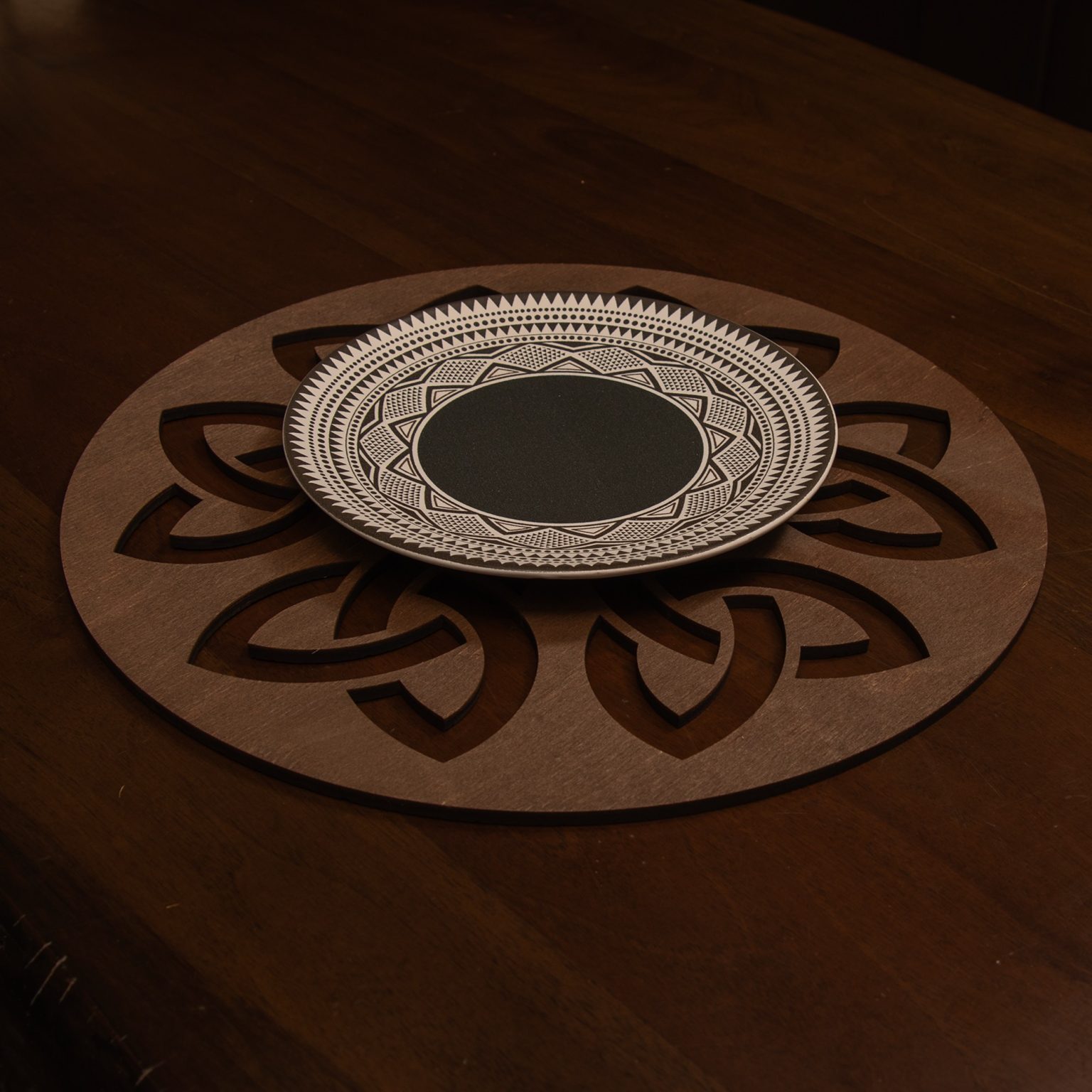 Lugh - Wenge – Дрвен сет на подлога за маса (6 парчиња) - Image 2