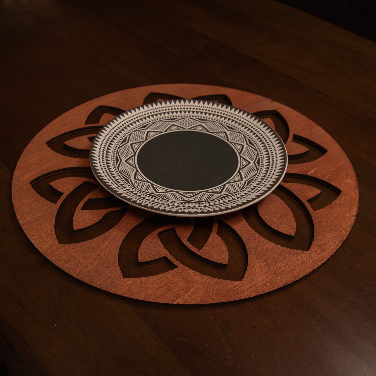 Lugh - Rose – Дрвен сет на подлога за маса (6 парчиња) - Image 4