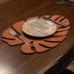 Monstera - Rose – Дрвен сет на подлога за маса (6 парчиња)