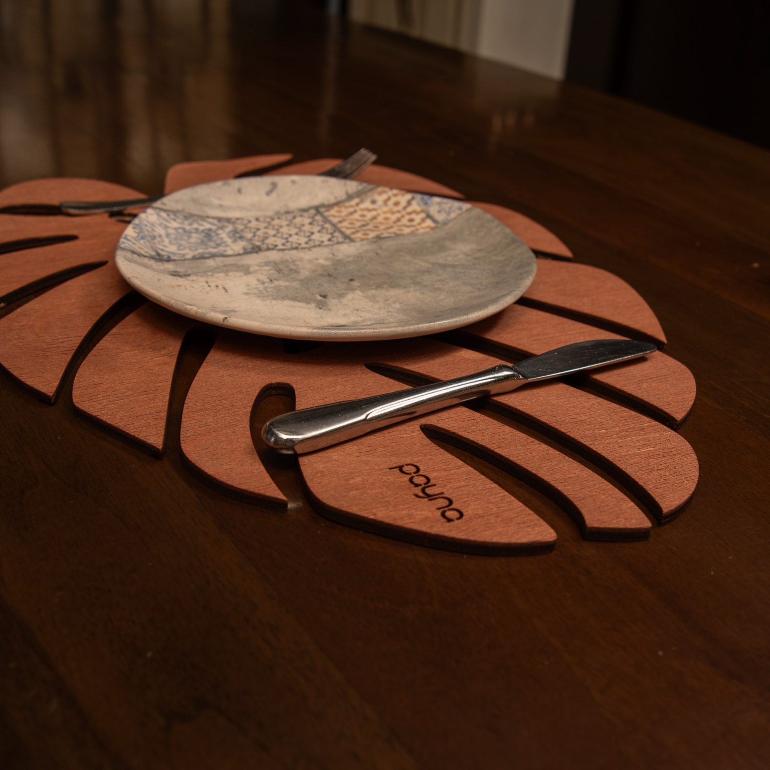 Monstera - Rose – Дрвен сет на подлога за маса (6 парчиња) - Image 4