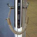 Boruraf253 – Стоп на вратата