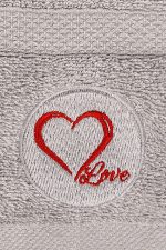 Love - Grey – Пешкир за капење - Image 4