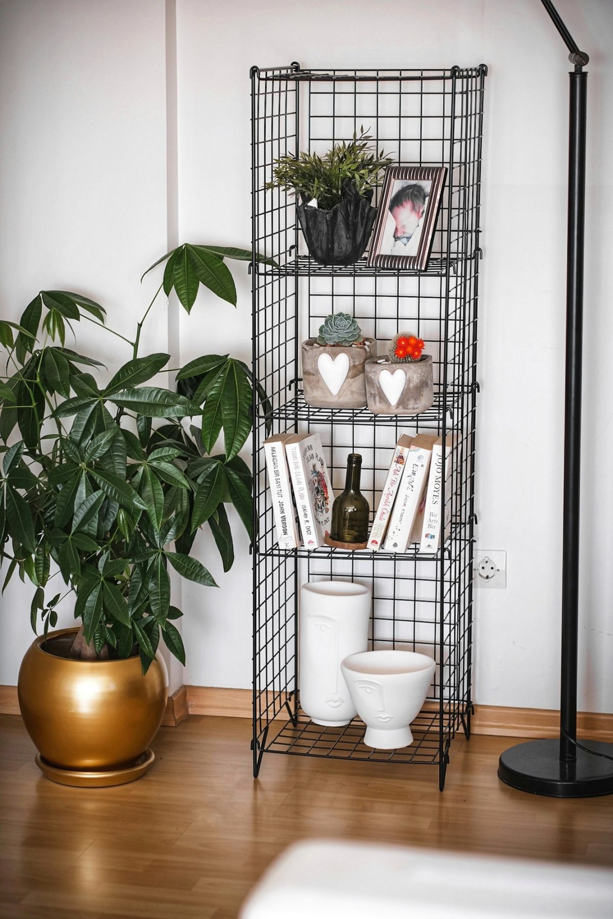 Elvis – Полица за книги - Image 2