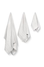 Piramit - Cream – Комплет пешкири (3 парчиња) - Image 2